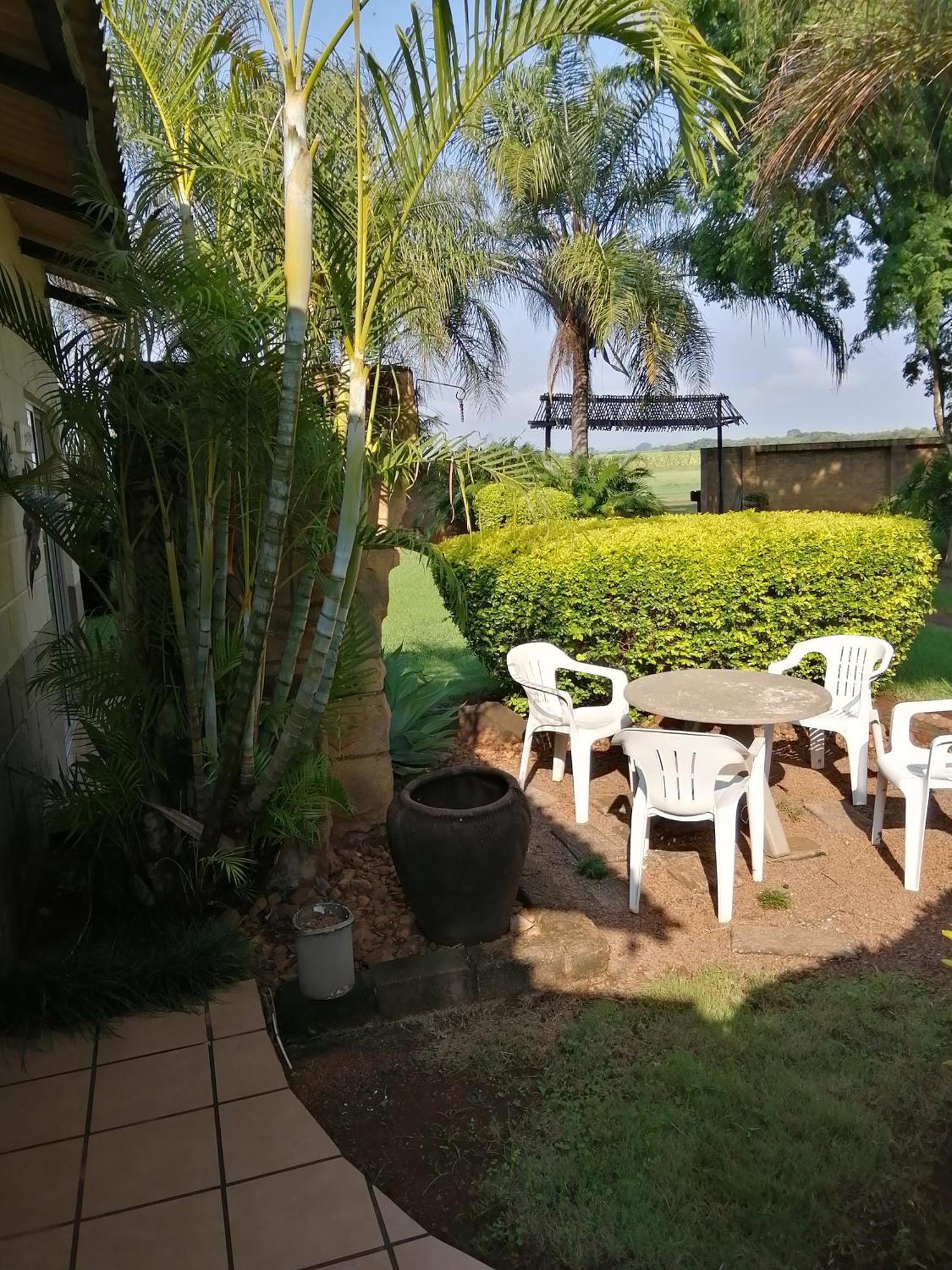 Guinea Feather Country Lodge & Spa Гроблерсдал Экстерьер фото
